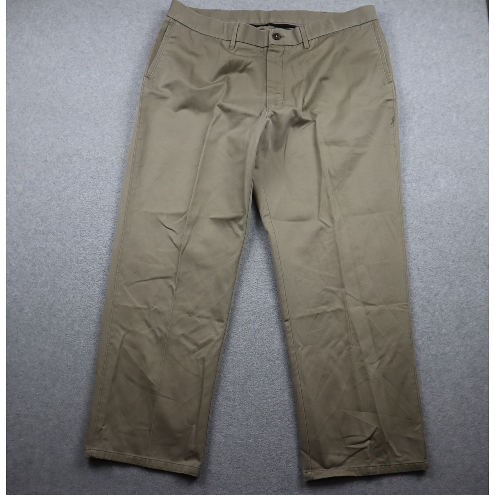 Haggar Pants Mens 42x30 H26 Khaki Cotton Chino Straight Leg Flat Front Business